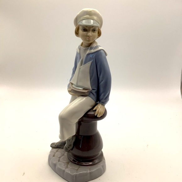 Vintage Llardo Spain Porcelain Sailor Boy Figurine - Picture 2 of 15